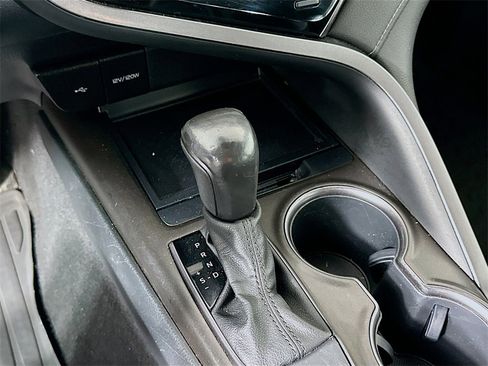 Used 2021 Toyota Camry SE image 17