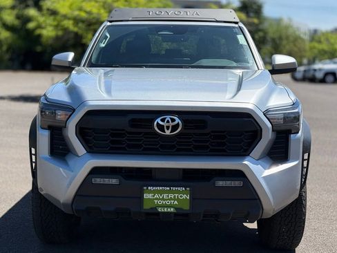 Used 2024 Toyota Tacoma TRD Off-Road AWD/4WD image 8