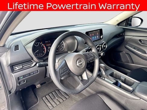 Used 2025 Nissan Sentra S FWD image 8