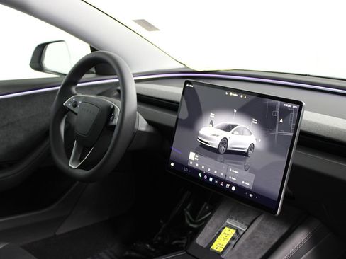 Used 2024 Tesla Model 3 Long Range image 12