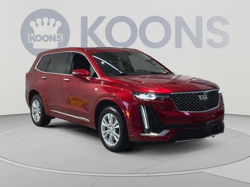 Used 2024 Cadillac XT6 Luxury w/ LPO, Floor Liner Package AWD/4WD image 5