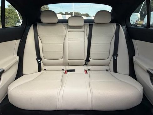 Used 2023 Mercedes-Benz C 300 4MATIC Sedan image 16