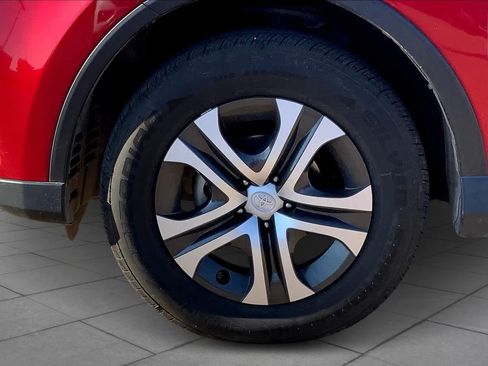 Used 2016 Toyota RAV4 LE AWD/4WD image 11
