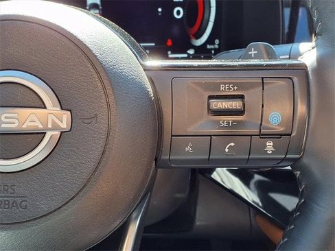 Used 2024 Nissan Pathfinder Platinum w/ Cargo Package image 10