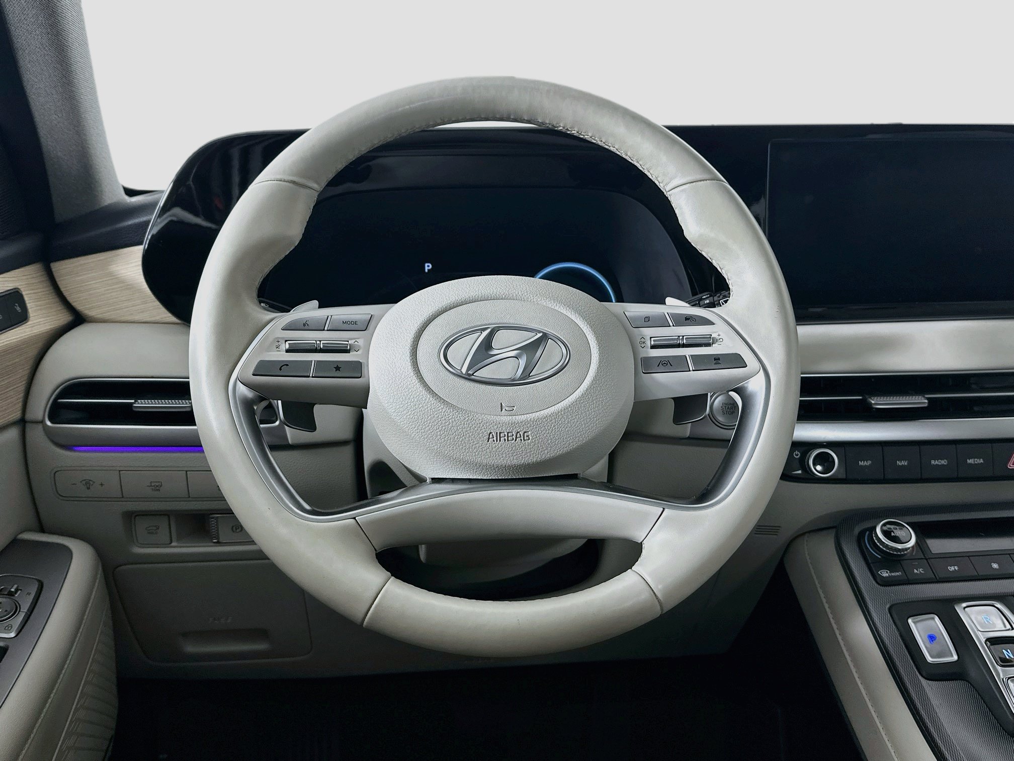 Used 2024 Hyundai Palisade Limited AWD/4WD image 18