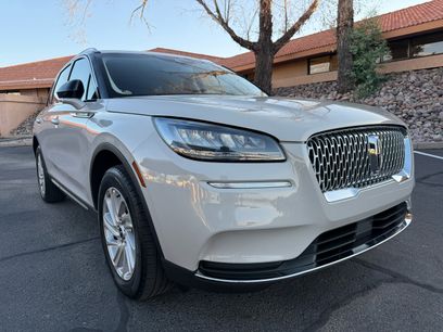 Used 2022 Lincoln Corsair FWD w/ Rear Removable Package Tray