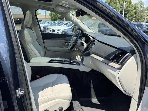 Used 2024 Volvo XC90 B5 Plus w/ Protection Package Premier AWD/4WD image 12
