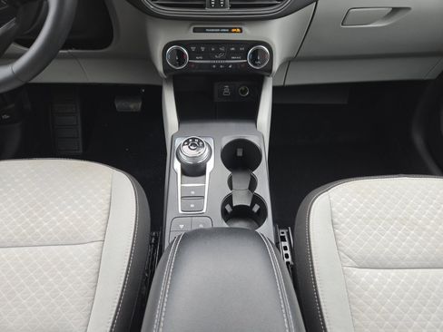 Used 2024 Ford Escape Active AWD/4WD image 21
