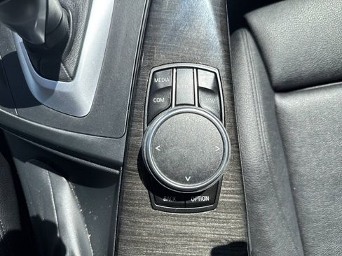 Used 2017 BMW 330i xDrive Wagon AWD/4WD image 35