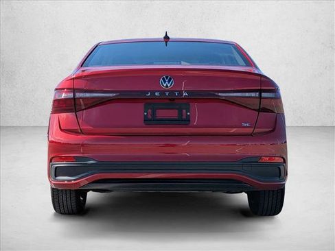 Used 2025 Volkswagen Jetta SE image 6