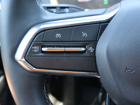 Used 2025 Chevrolet Equinox EV LT FWD image 18