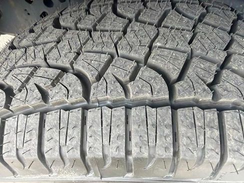 Used 2019 Ford F150 XL w/ Equipment Group 101A Mid AWD/4WD image 9