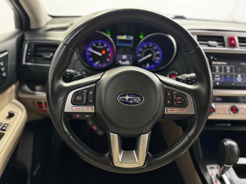 Used 2017 Subaru Outback 2.5i Limited AWD/4WD image 21