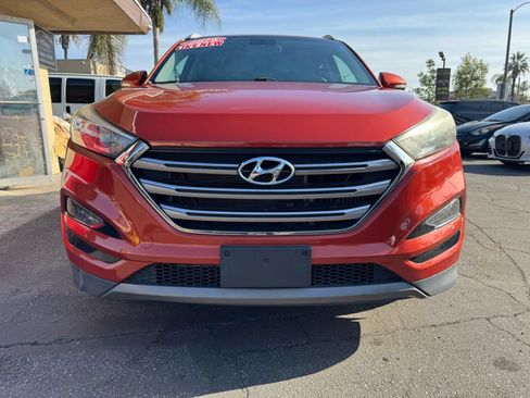 Used 2016 Hyundai Tucson Limited AWD/4WD image 2
