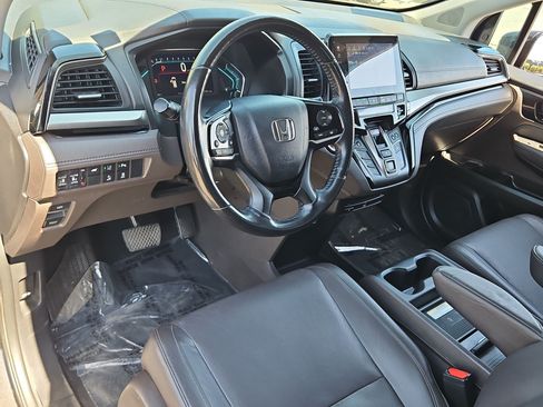 Used 2018 Honda Odyssey Elite image 13