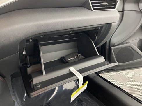 New 2025 Nissan Altima 2.5 SR image 39