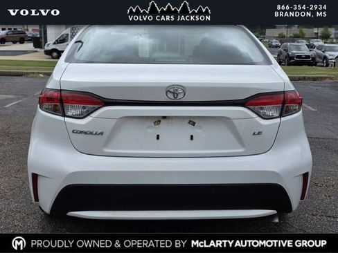 Used 2022 Toyota Corolla LE FWD image 5