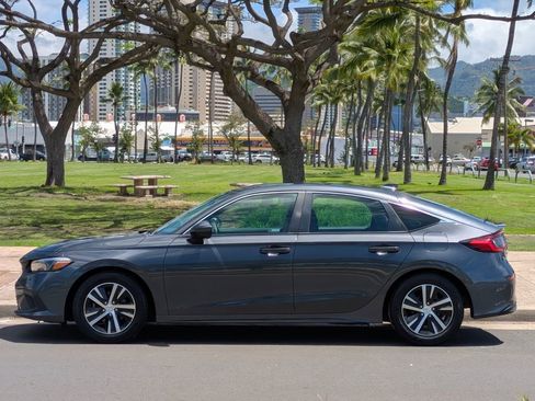 Used 2023 Honda Civic LX image 2