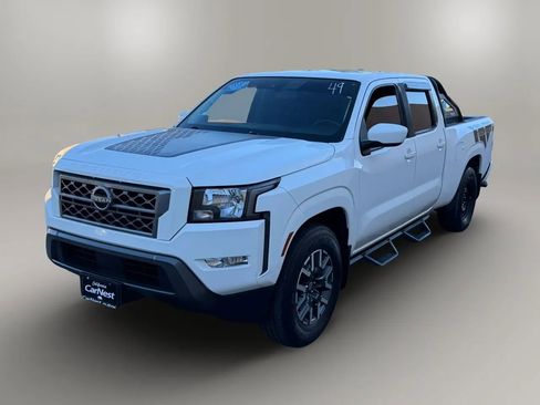 Used 2022 Nissan Frontier SV w/ Graphics Package RWD image 7