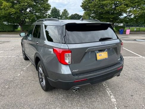 Used 2023 Ford Explorer XLT w/ Equipment Group 202A AWD/4WD image 8
