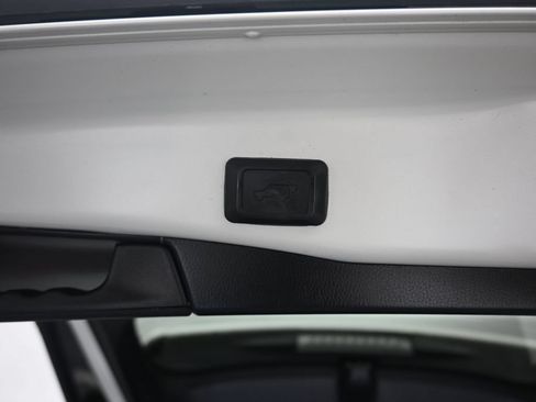 Used 2019 Toyota RAV4 Limited w/ Carpet Mat Package AWD/4WD image 45