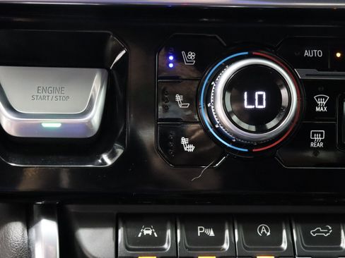 Used 2025 GMC Sierra 1500 Denali w/ Denali Reserve Package image 24