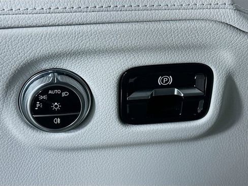 Certified 2023 Mercedes-Benz EQS 450+ SUV image 10