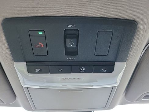 Used 2023 Nissan Altima 2.5 SR w/ SR Premium Package image 27