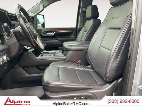 Used 2024 GMC Sierra 2500 Denali w/ Denali Reserve Package image 9