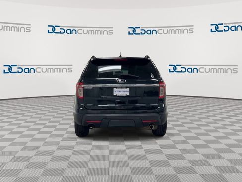 Used 2015 Ford Explorer XLT w/ Equipment Group 201A AWD/4WD image 7
