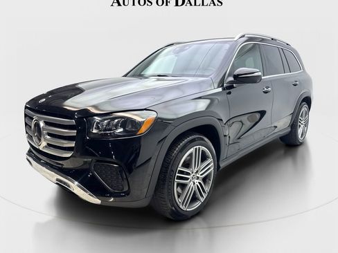 Used 2025 Mercedes-Benz GLS 450 4MATIC image 2