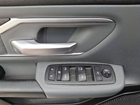 Used 2020 RAM 1500 Big Horn AWD/4WD image 10
