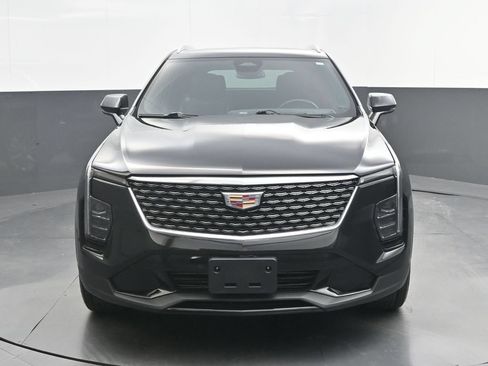 Used 2024 Cadillac XT4 Premium Luxury FWD image 10