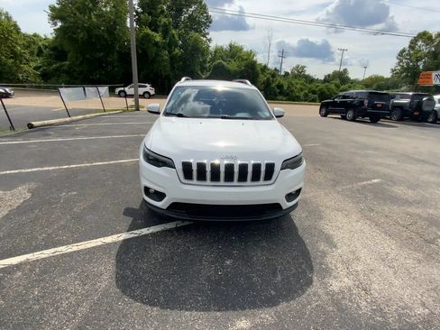 Used 2019 Jeep Cherokee Latitude Plus FWD image 7