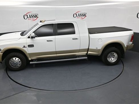 Used 2015 RAM 3500 Laramie Longhorn image 14