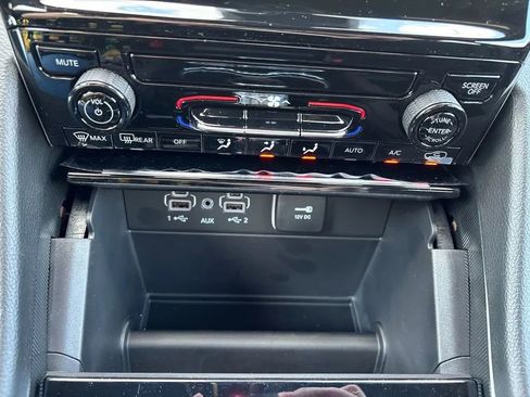 New 2026 Jeep Grand Cherokee Laredo AWD/4WD image 17