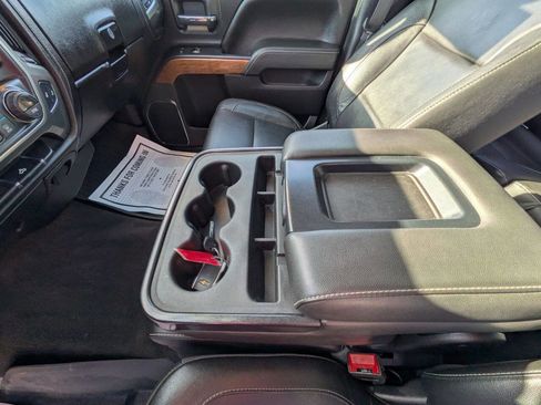 Used 2018 Chevrolet Silverado 1500 LTZ image 17