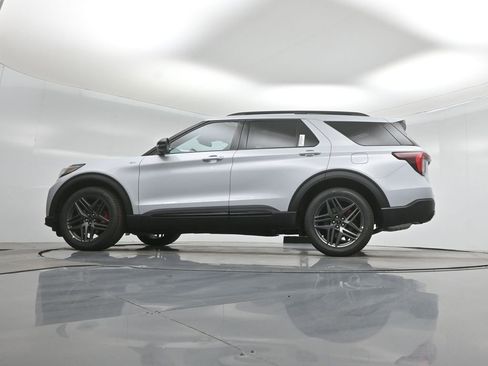 New 2026 Ford Explorer ST-Line RWD image 53