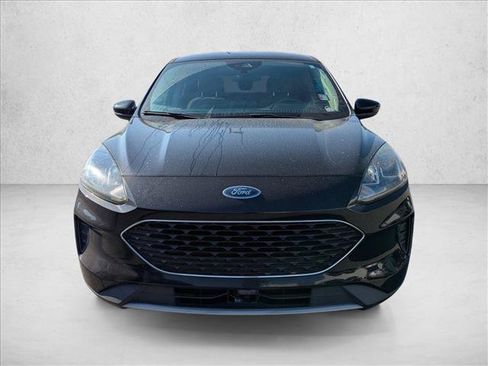 Certified 2020 Ford Escape SE FWD image 2