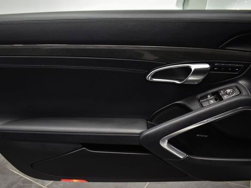 Used 2015 Porsche 911 Carrera GTS image 22