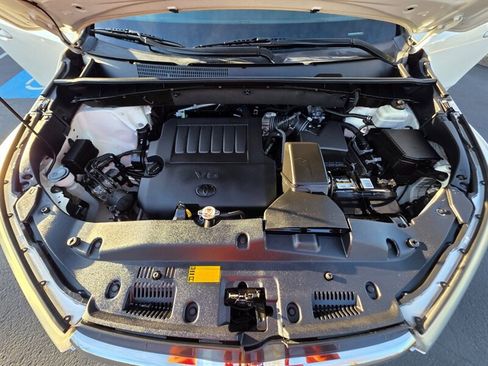 Used 2014 Toyota Highlander XLE image 30