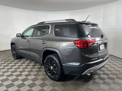 Used 2019 GMC Acadia SLT image 3