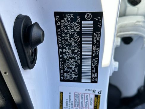 Used 2024 Lexus UX 250h F Sport image 28