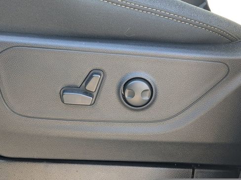 New 2026 RAM 1500 4x4 Crew Cab image 18