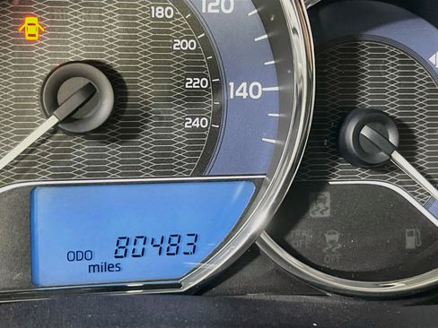 Used 2016 Toyota Corolla LE FWD image 12