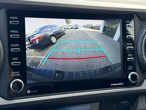 Certified 2023 Toyota Tacoma TRD Off-Road image 24