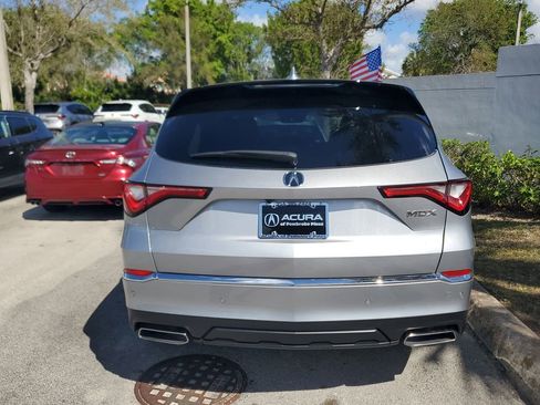 Certified 2024 Acura MDX FWD w/ Technology Package image 7