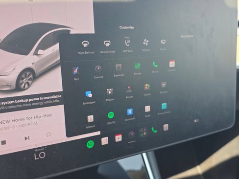 Used 2021 Tesla Model Y Long Range AWD/4WD image 28