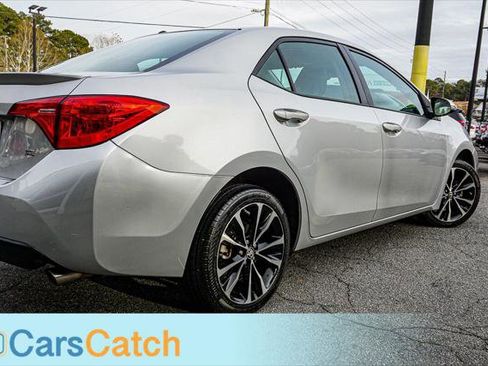 Used 2018 Toyota Corolla SE image 6