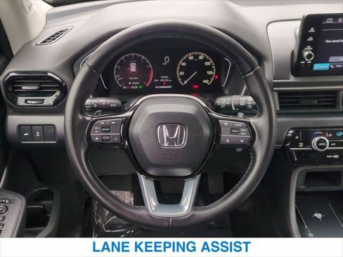 Used 2023 Honda Pilot Touring image 15